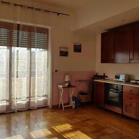 Rent Rooms Filomena E Francesca Рим Экстерьер фото