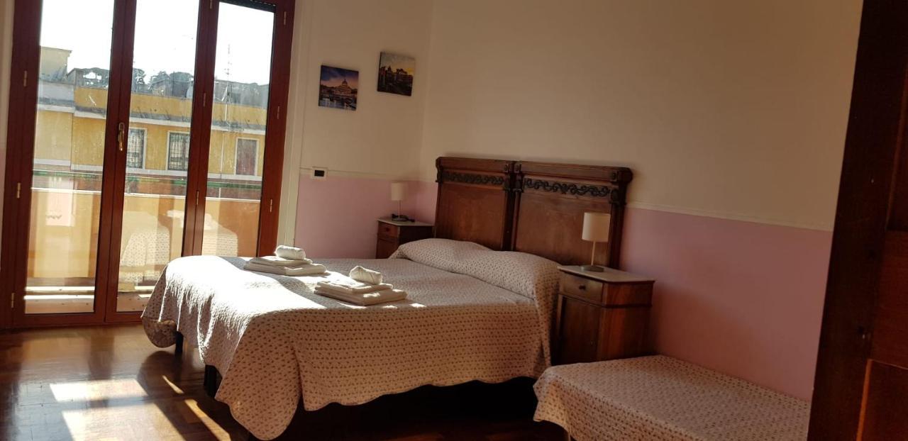 Rent Rooms Filomena E Francesca Рим Экстерьер фото