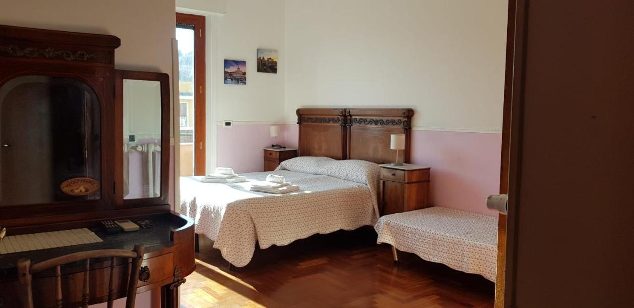 Rent Rooms Filomena E Francesca Рим Экстерьер фото