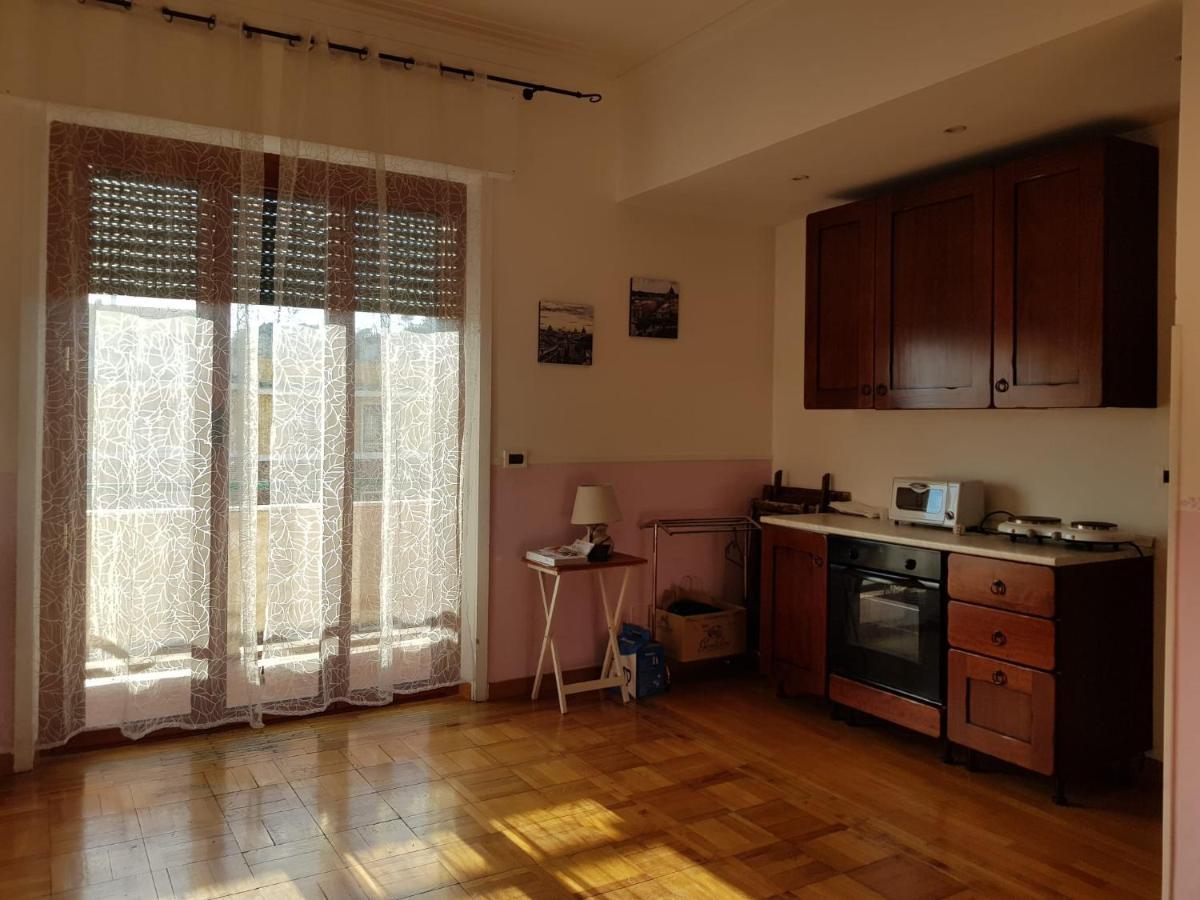 Rent Rooms Filomena E Francesca Рим Экстерьер фото