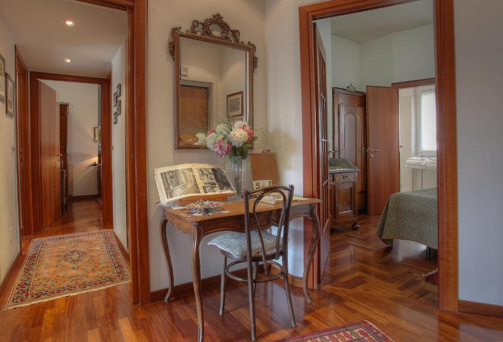 Rent Rooms Filomena E Francesca Рим Экстерьер фото