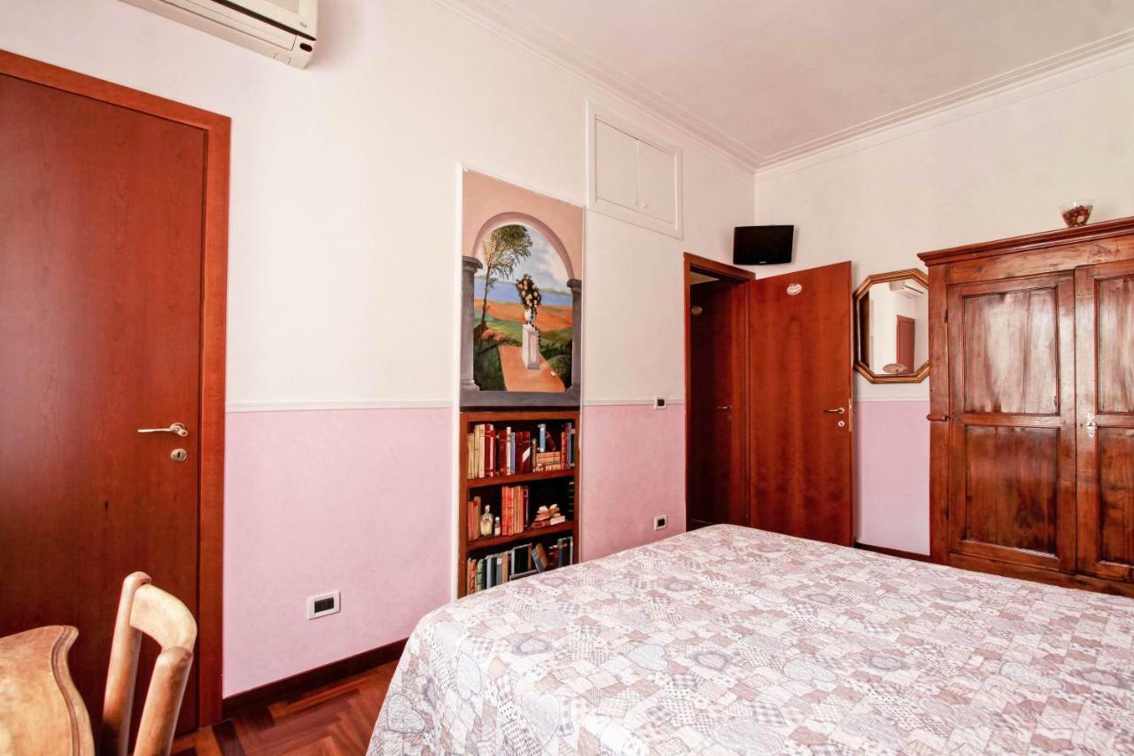 Rent Rooms Filomena E Francesca Рим Экстерьер фото